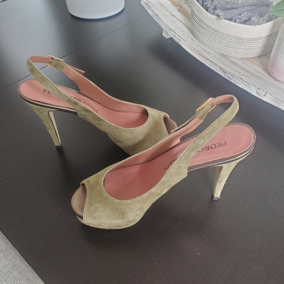 Gorgeous Green Suede Peep-toe Heels!!! - Picture 4 of 4